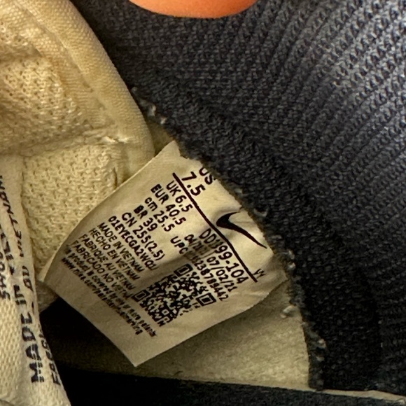 Navy Nike Dunk High - Picture 6 of 6